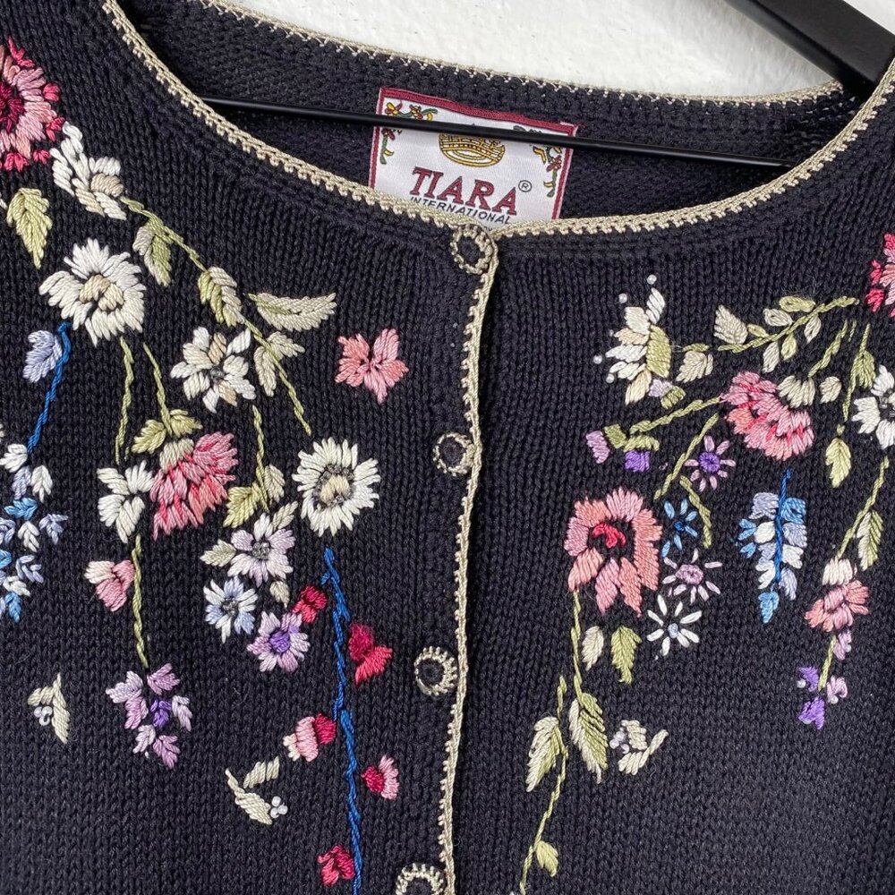 Tiara Vintage Y2K Floral Button Up Cardigan Sweater Embroidered Women Size M - Picture 5 of 13